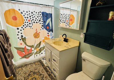 downstairs bathroom at Margie b's lake lodge
